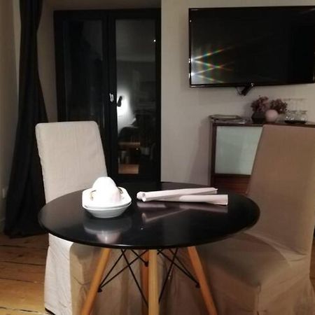 Bed and Breakfast La Tour Gregoire Клермон-Ферран Екстер'єр фото